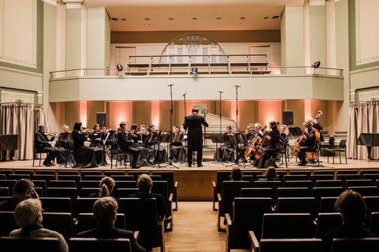 Festivalyje „Iš arti“ – premjeros, šokis ir dėmesys vokalinei muzikai: lapkritį laukia net 5 koncertai