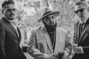 Lietuvoje koncertuosiančios grupės „Fun Lovin' Criminals“ būgnininko gyvenimas perkeltas į filmą