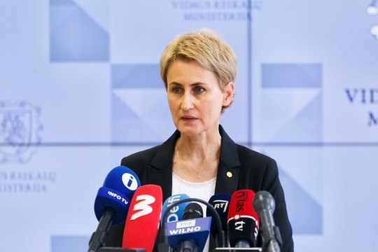 N. Grunskienė: dėl kontrabandos gabenimo oro balionais šiemet pradėtas 21 ikiteisminis tyrimas