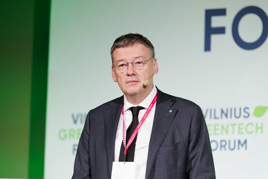 V. Janulevičius prabilo apie neišvengiamą energetinį lūžį, kurį pamatysime jau greitai: tokio civilizacinio šuolio dar nematėme