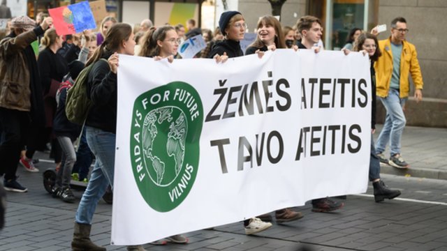 Abejojantiems dėl klimato kaitos Lietuvoje – pateikė skaičius: įvardijo, kiek tai kainuoja šaliai 