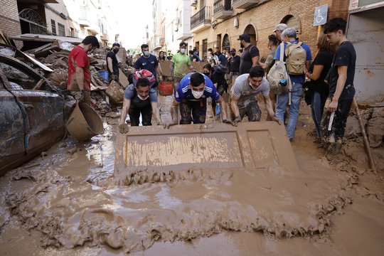 Per potvynius Vietname žuvo devyni žmonės