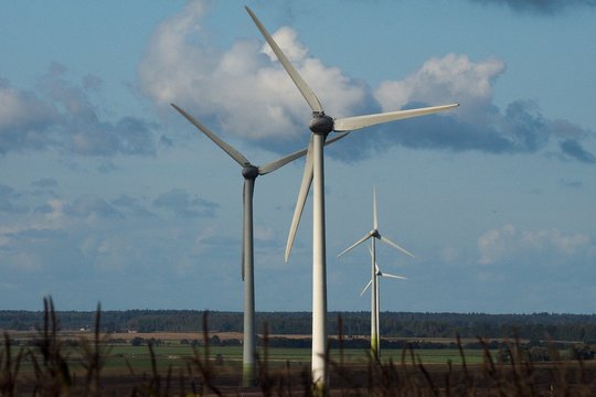 Ekspertas – apie tai, kaip Danijai pavyko tapti pavyzdžiu atsinaujinančioje energijoje: svarbu įtraukti žmones