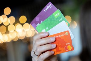 Pasitikrinkite: savaitgalį šie bankų padaliniai nedirbs, nevykdys ir kai kurių mokėjimų