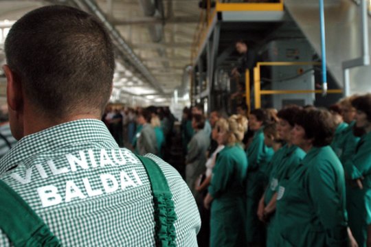 „Vilniaus baldai“ šiemet uždirbo perpus mažiau pelno nei pernai