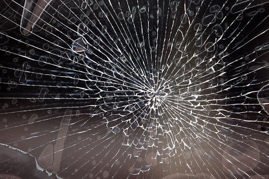 Rokiškyje suniokoti keli objektai – nukentėjo ir teismo rūmai: pradėtas ikiteisminis tyrimas