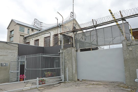 Pasvalyje siautėjęs nusikaltėlis siunčiamas už grotų