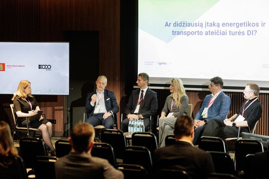 Akcentuoja DI reguliavimo svarbą, tačiau pabrėžia: tai neturi stabdyti mūsų pažangos