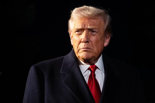 Paaiškėjo, kodėl D. Trumpas atšaukė susitikimą su V. Putinu: sprendimą lėmė pokalbis telefonu