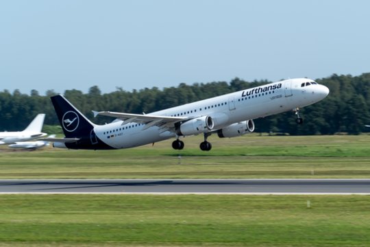 Košmaras JAV danguje: paauglius užsipuolęs vyras pradėjo juos badyti šakute