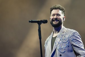 Helovino vakarą Kauno „Žalgirio“ arenoje nuskambėjo Calumo Scotto aksominis balsas