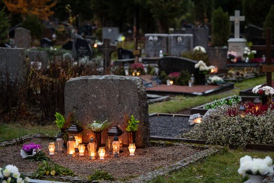 Vėlinių savaitgalį – sinoptikės žinutė: šeštadienis ir sekmadienis skirsis akivaizdžiai