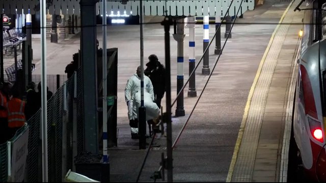 Londoną sukrėtė masinis išpuolis peiliu: 10 žmonių atsidūrė ligoninėje, liudininkas pasidalijo išgyvenimais