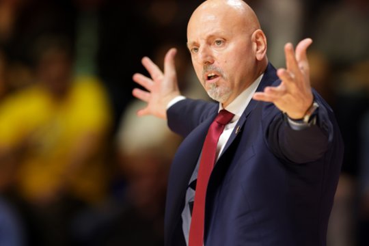 Nenugalimumo mitas paneigtas: į „Crvena zvezda“ grįžęs S. Obradovičius patyrė pirmą nesėkmę