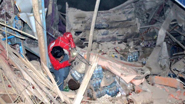 Afganistaną purto žemės drebėjimas: stichija sužeidė 320 žmonių, sunaikino dalį istorinės šventyklos