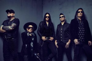 Pavasarį Vilniuje koncertuos suomių roko „vampyrai“ – grupė „The 69 Eyes“