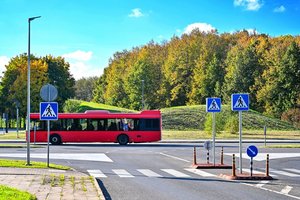 Regėjimo negalią turintiems keleiviams – programėlė „Transporto balsas“