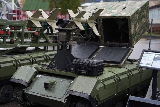 Rusija pristatė robotizuotą oro gynybos sistemą