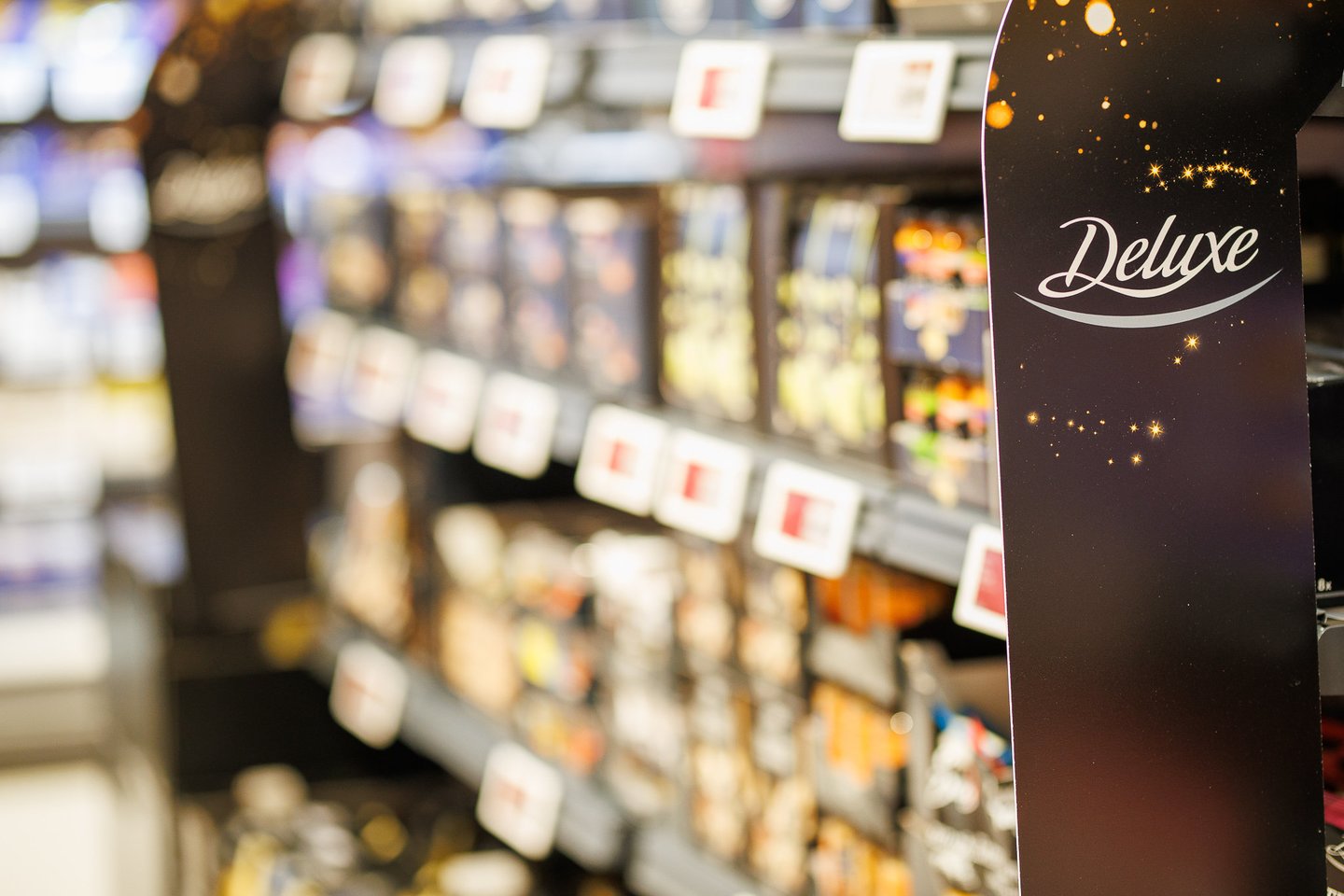 Artėjant žiemos šventėms, į „Lidl“ parduotuvių lentynas atkeliauja ir šventinis, „Deluxe“ asortimentas.