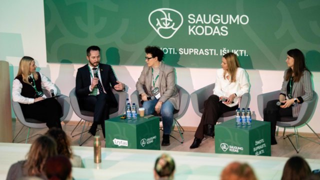 Įsipareigojęs darbuotojas neturėtų būti našta: problemą mato kitur