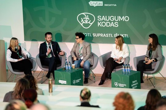 Įsipareigojęs darbuotojas neturėtų būti našta: problemą mato kitur