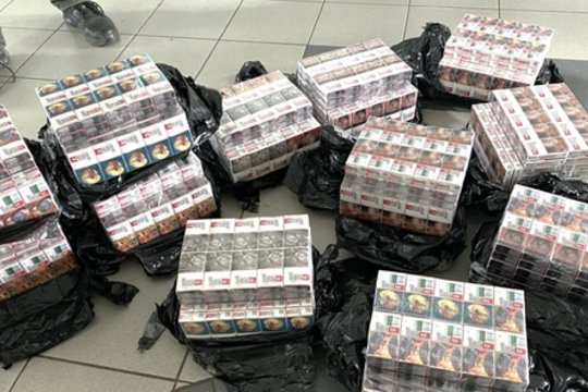 Nelegalai apsukų nemažina – stulbina, kokius kiekius kontrabandos surūko lietuviai