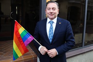 Žmogaus teisių aktyvistai sveikina partnerystės įstatymo pataisas, bet pripažįsta – tai kompromisinis variantas