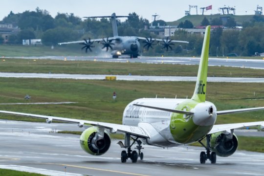 Oro linijos praneša apie pokyčius Vilniuje: sureagavo į incidentus su balionais