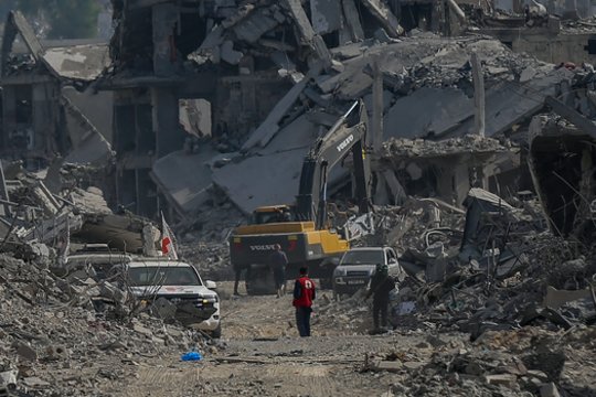 Izraelio kariuomenė pranešė, kad Gazos Ruože Raudonajam Kryžiui perduotas įkaito kūnas