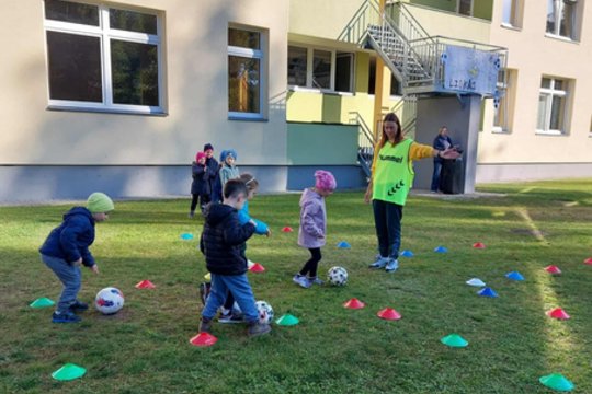 Prasideda dešimtis tūkstančių vaikų įtrauksiantis futbolo projektas