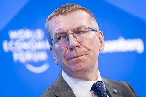 Latvija nesitraukia iš Stambulo konvencijos: po prezidento veto – metams atidėtas svarstymas