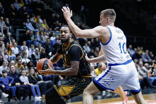 „Šiaulių“ klubas atsisveikino su J. Brownu