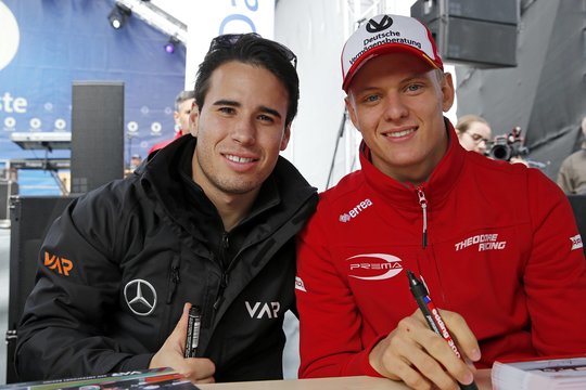 Sekso skandalas M. Schumacherio viloje: prabilo išžaginimu kaltinamo lenktynininko tėvai