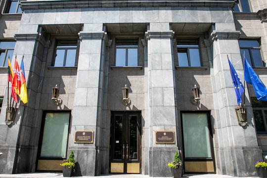 URM: nuo karštosios linijos aktyvavimo pradžios sulaukta 400 skambučių