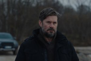 „Vilko gomuryje“ nusifilmavusi Suomijos žvaigždė Tommi Korpela: „Mano Karlas – juodoji istorijos širdis“