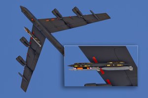 Ant JAV bombonešio pastebėtas neaiškus ginklas – įtaria slaptą naujos kartos branduolinę raketą