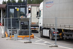 Minskas pasisakė dėl įstrigusių Lietuvos vilkikų: „Baltarusija nėra atsakinga už neigiamas pasekmes“