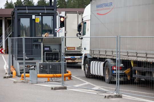 Minskas pasisakė dėl įstrigusių Lietuvos vilkikų: „Baltarusija nėra atsakinga už neigiamas pasekmes“