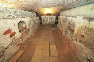 Šis vienuolių saugomas palikimas yra unikalus: jų rūsiuose – Lietuvos didikų paslaptys