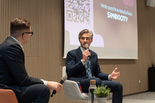 „Simbiocity“ bendruomenei Užsienio reikalų ministras Kęstutis Budrys pažadėjo pratęsti pokalbį