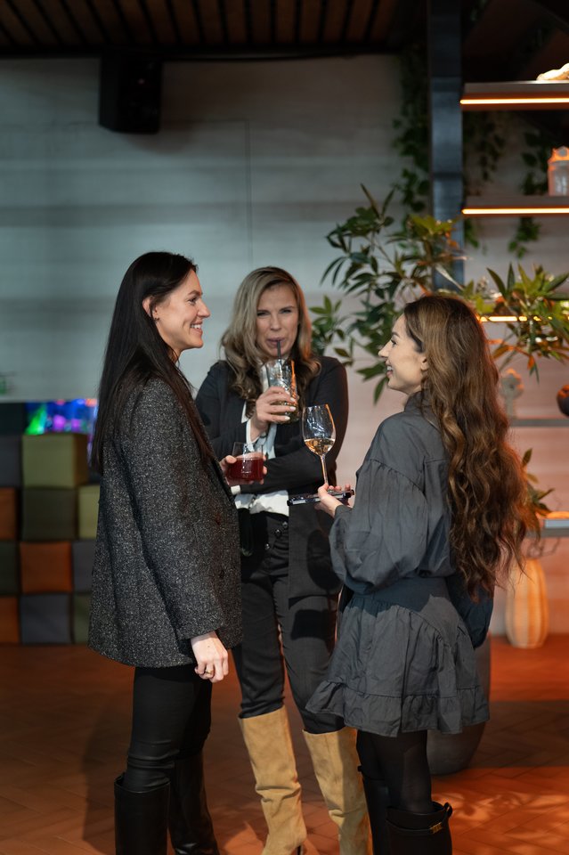 Žvaigždes sudomino išskirtiniai pietūs padelio kortuose.<br> Organizatorių nuotr.