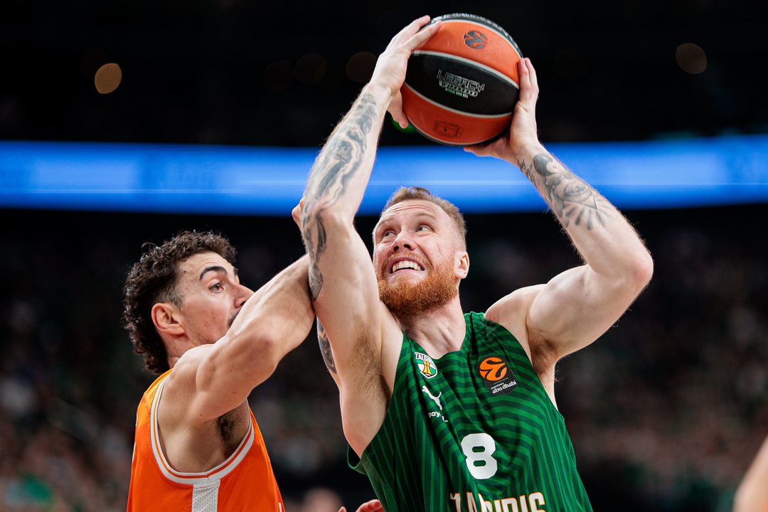 Eurolygos lyderio „Žalgirio“ pergalių serija tęsiasi – smūgį gavo ir „Valencia“