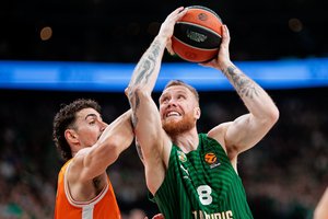 Eurolygos lyderio „Žalgirio“ pergalių serija tęsiasi – smūgį gavo ir „Valencia“