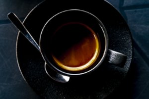 Mokslininkas atskleidė faktą apie kavą: be kofeino – nereiškia be kofeino