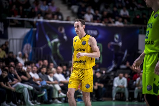 R. Giedraitis iš arti stebėjo 42-ejų gynėjo nuostabų pasirodymą