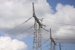 Vyriausybė pritarė mažinti administracinę naštą energetikos sektoriaus dalyviams