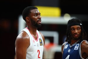 Po 18 mėnesių pertraukos grįžęs K. Evansas vedė „Olympiakos“ į pergalę