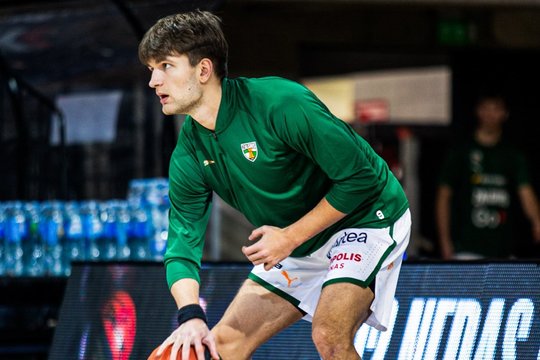 D. Giedraitis po ilgos pertraukos grįžo į rikiuotę ir vedė „Žalgirį“ į pergalę LKL