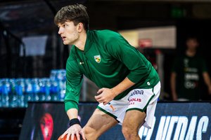 D. Giedraitis po ilgos pertraukos grįžo į rikiuotę ir vedė „Žalgirį“ į pergalę LKL