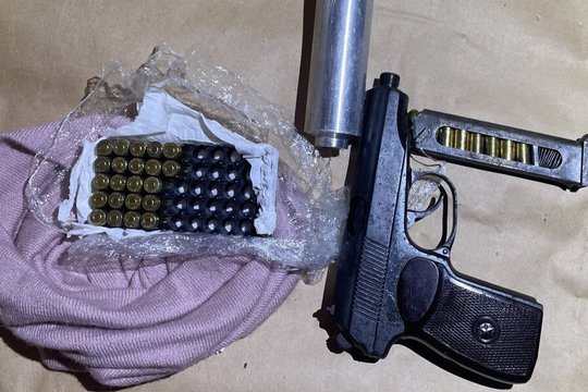 Name Šilutėje rastas ginklas ir 230 šovinių